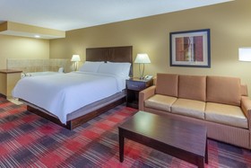 Holiday Inn Express & Suites Bowling Green