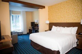 Fairfield Inn & Suites Cambridge