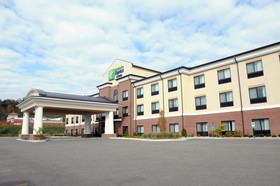 Holiday Inn Express & Suites Cambridge