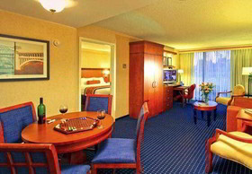 Courtyard by Marriott Canton