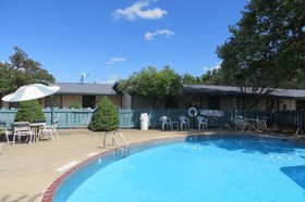 Knights Inn Canton