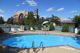 Knights Inn Canton
