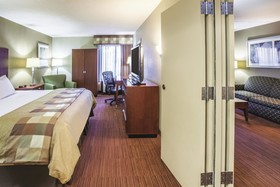 Country Inn & Suites by Radisson, Canton near Hall of Fame