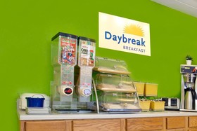 Days Inn by Wyndham Cincinnati East