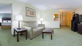 Holiday Inn Express Cincinnati West