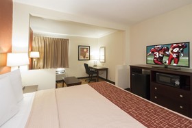 Red Roof Inn & Suites Cincinnati North - Mason