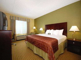 Best Western Airport Inn & Suites Cleveland