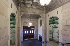 DoubleTree by Hilton - The Tudor Arms Hotel