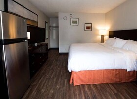 Baymont Inn and Suites by Wyndham Columbus / Near OSU