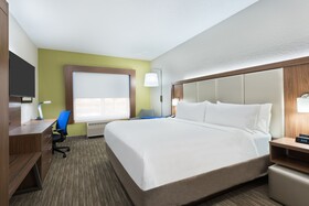 Holiday Inn Express & Suites Columbus Airport East