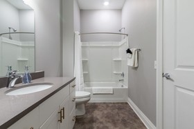 Mint House Columbus – Capitol Square