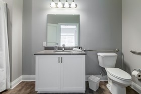 Mint House Columbus – Capitol Square