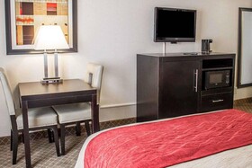 Howard Johnson by Wyndham Columbus State Fairgrounds I-71