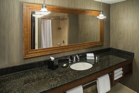 The Plaza Hotel Columbus at Capitol Square