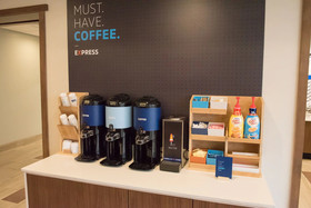 Holiday Inn Express & Suites Dayton SW - University Area