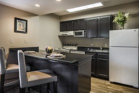 Cloverleaf Suites Columbus