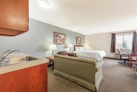Comfort Inn & Suites Fairborn Near Wright Patterson AFB