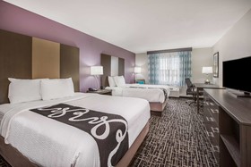 La Quinta Inn & Suites by Wyndham Fairborn Wright-Patterson