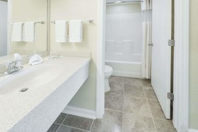 Grove City Travel Inn by OYO Columbus South