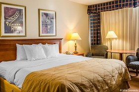 Norwood Inn Hudson Conference Center