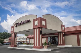 Norwood Inn Hudson Conference Center