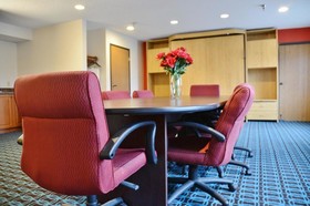 Country Hearth Inn & Suites Kenton