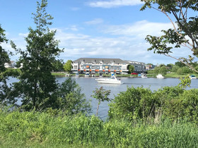 Ariel Broadway Hotel by Cobblestone