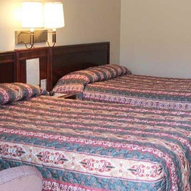 Mohican Little Brown Inn