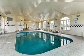 Motel 6 Cleveland - Medina