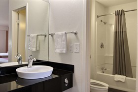 Motel 6 Cleveland - Middleburg Heights