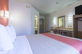 Motel 6 Sandusky Milan