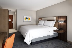 Holiday Inn Express & Suites Columbus - New Albany