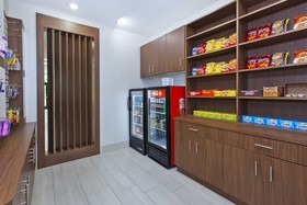 Holiday Inn Express & Suites Painesville - Concord