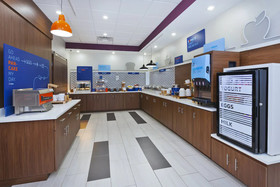 Holiday Inn Express & Suites Painesville - Concord