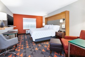 Holiday Inn & Suites Toledo Southwest - Perrysburg