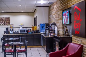 Red Roof Inn & Suites Piqua