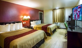 Red Roof Inn & Suites Piqua