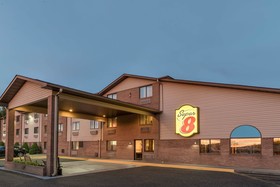 Super 8 by Wyndham Portsmouth