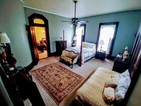 1873 Victorian Rose B & B