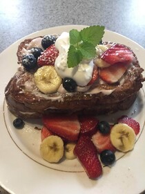 1873 Victorian Rose B & B