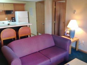 Americas Best Value Inn & Suites St. Marys