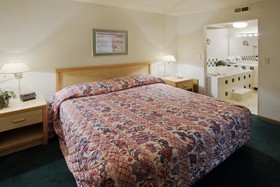 Americas Best Value Inn & Suites St. Marys