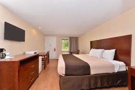 Americas Best Value Inn St. Clairsville Wheeling