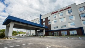 Hampton Inn & Suites St. Clairsville