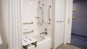 Hampton Inn & Suites St. Clairsville