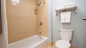 Best Western St. Clairsville Inn & Suites