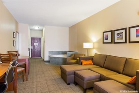 Comfort Suites