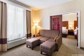 Comfort Suites