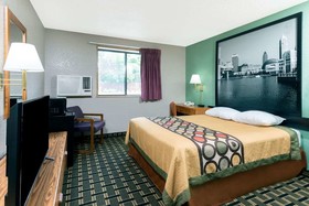 Super 8 by Wyndham Twinsburg/Cleveland Area