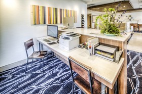 Holiday Inn Express & Suites Cleveland West Westlake